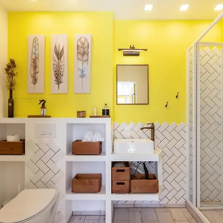 Yellow Studio Paupys Apartment Vilnius