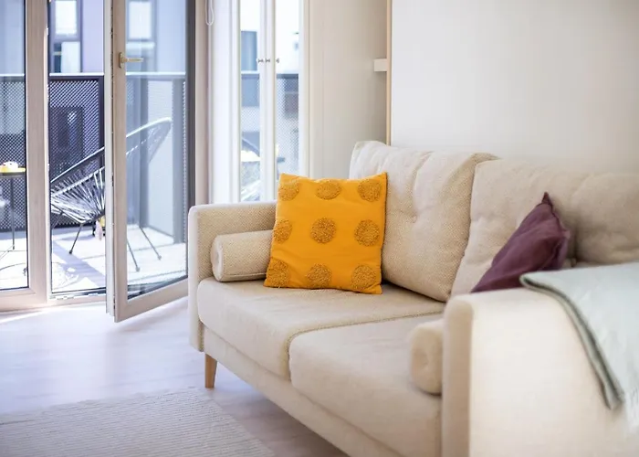 Yellow Studio Paupys *